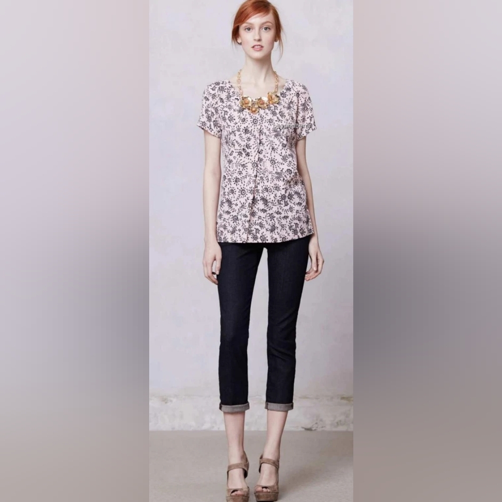 Anthropologie Pleated T-Blouse Silk Portrait of a Girl Size 8 Pink/Black Floral